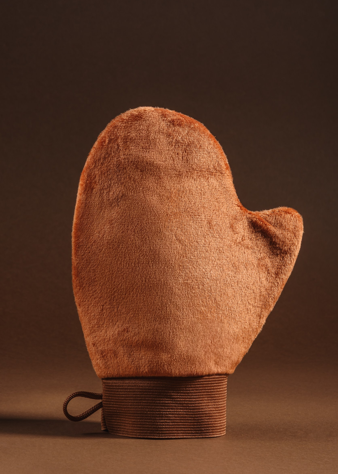 CIMDIŅŠ PAŠTONĒJOŠO PRODUKTU UZKLĀŠANAI